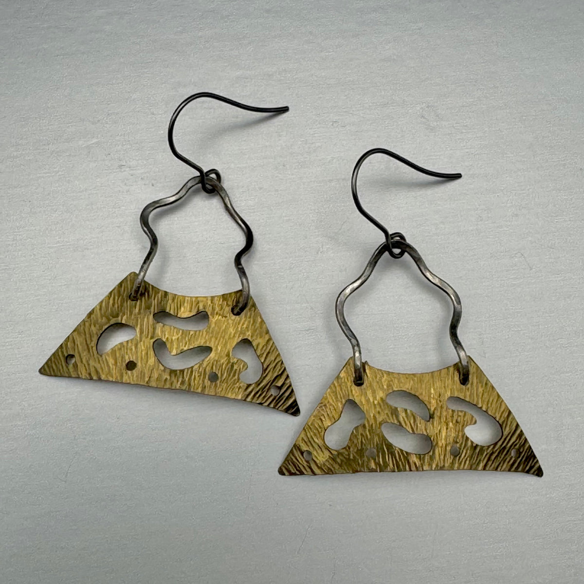 Bo Earrings in Brass